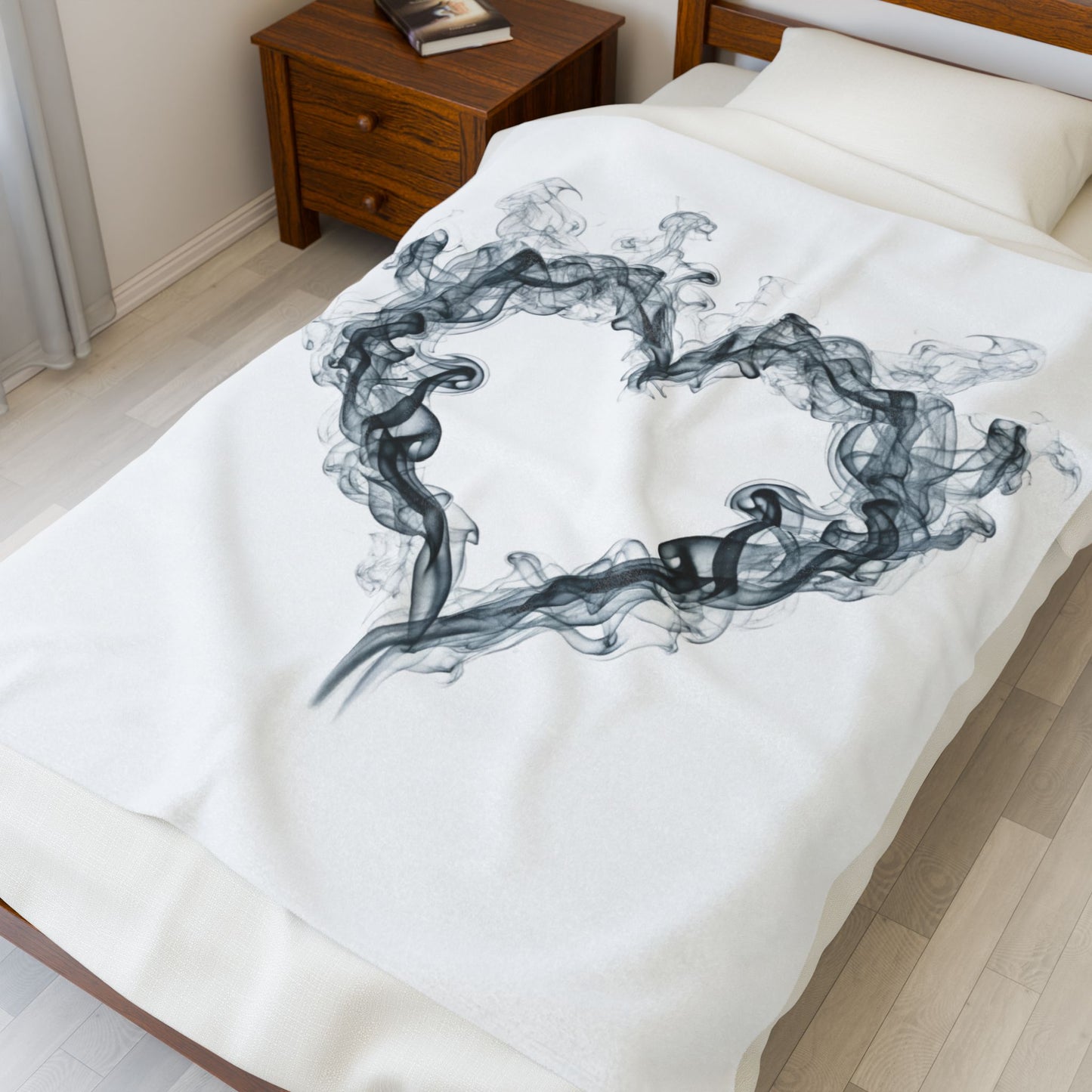 Velveteen Blanket with Smoky Heart Design — Romantic Cozy Throw for Valentine’s & Home